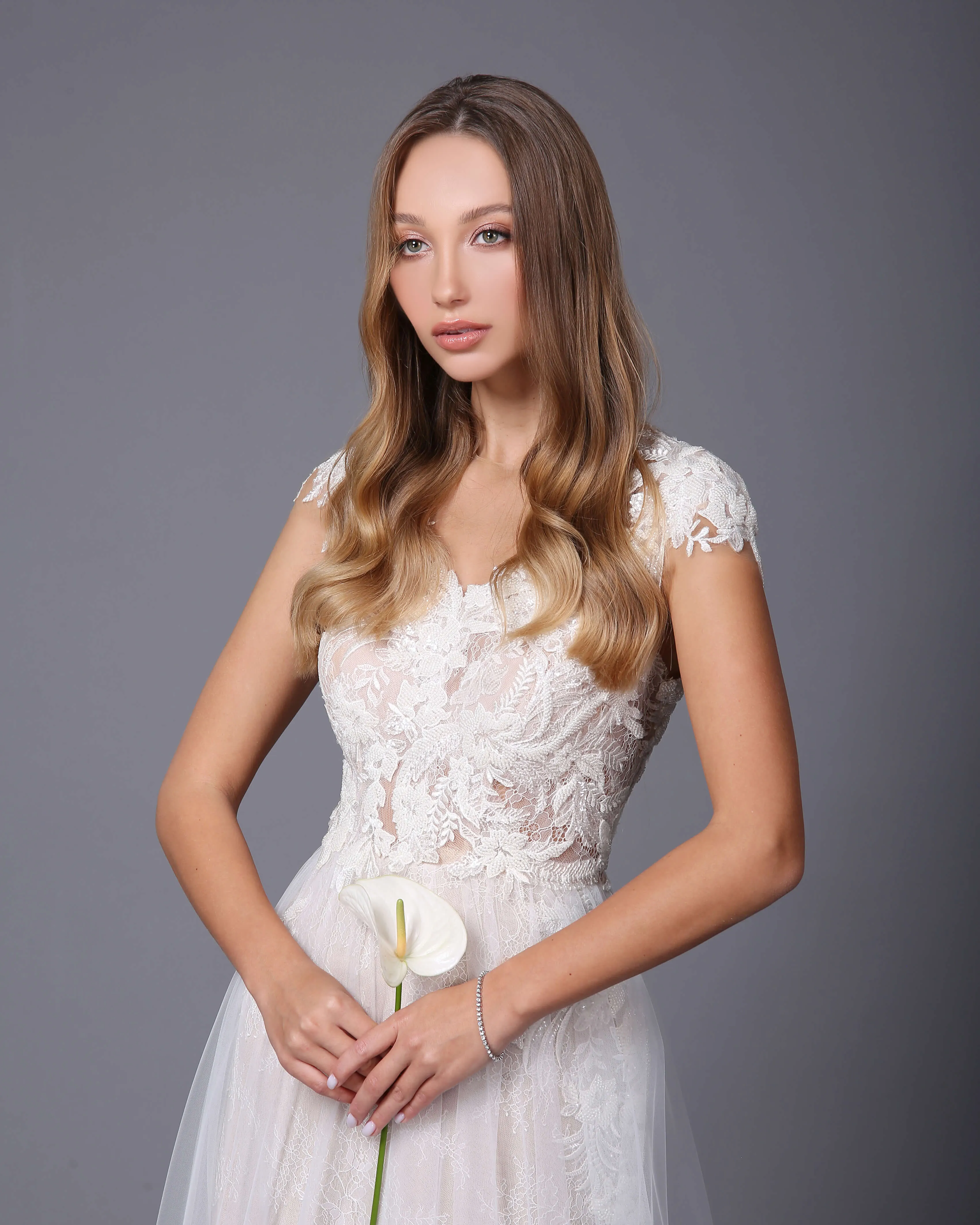 JULI – Delicate lace wedding dress.